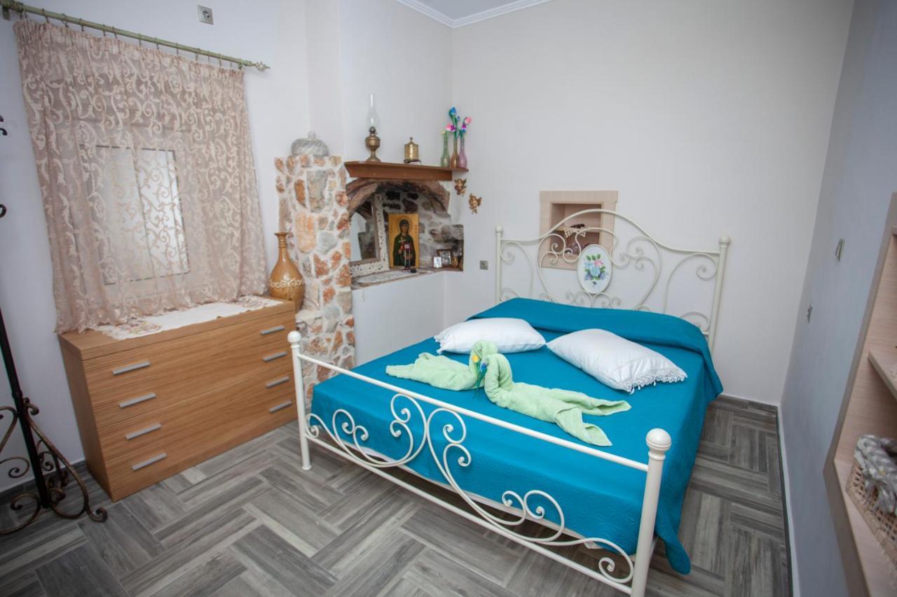 Vicky's House